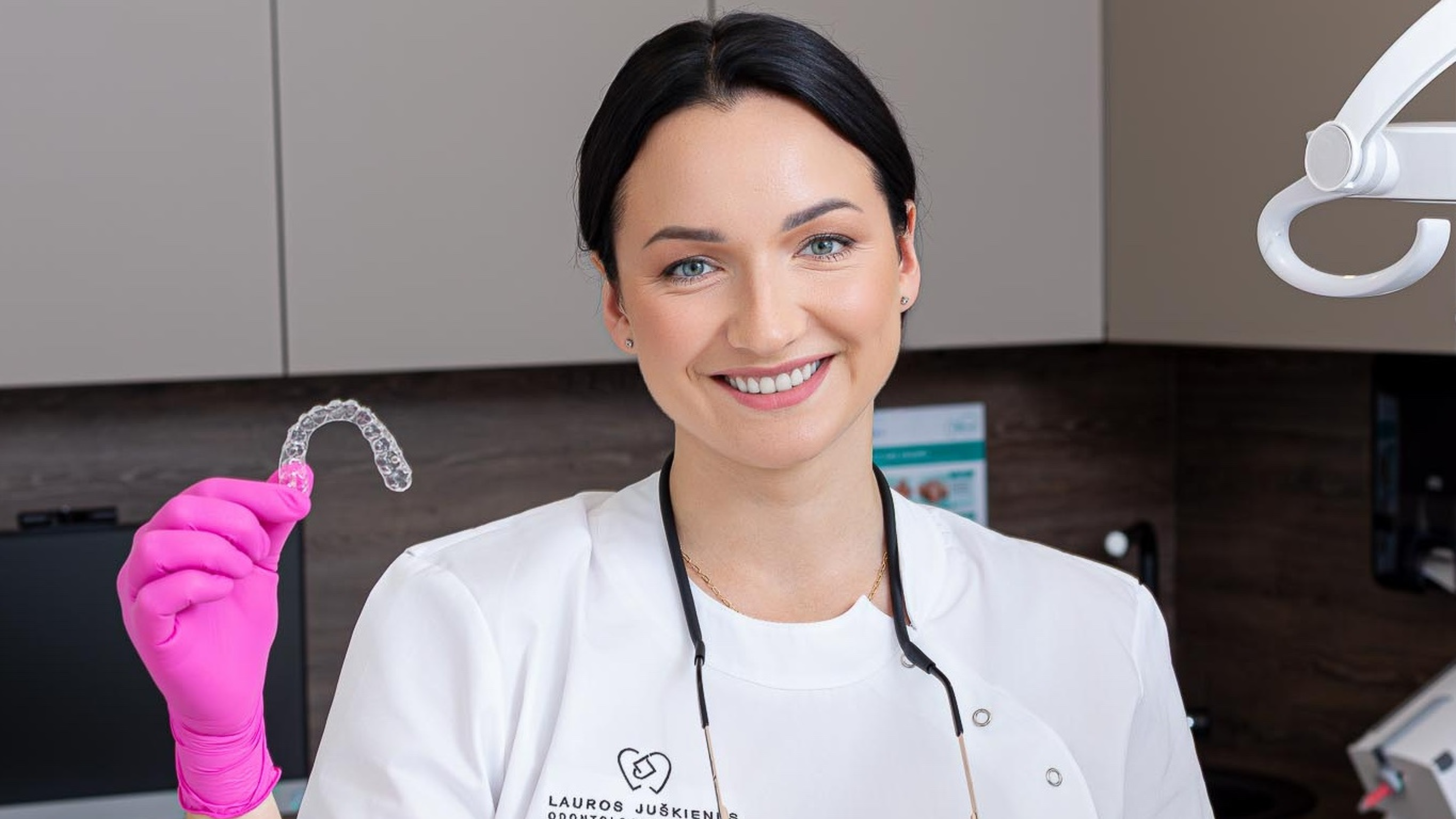 Dantų tiesinimas kapomis